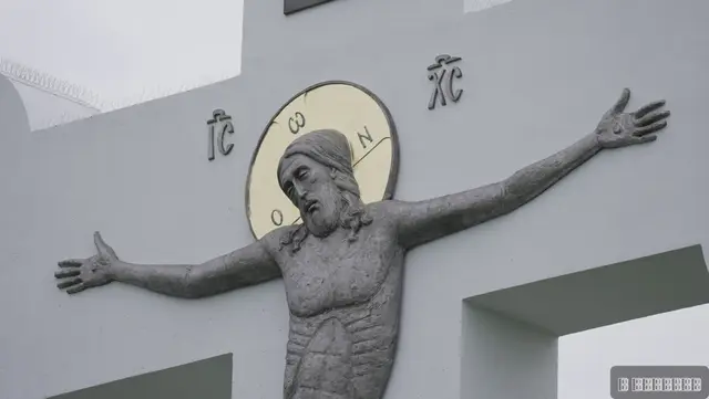 Đurđevdanski krst visok 18 metara i privlači veliku pažnju/ Foto: RINA