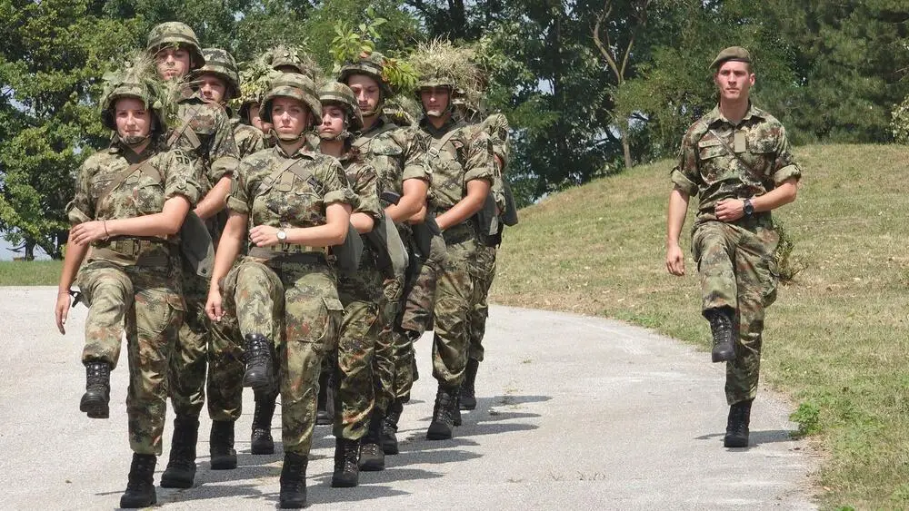 Povratak vojnog roka sve bliže, prvi pozivi mogući već narednog proleća